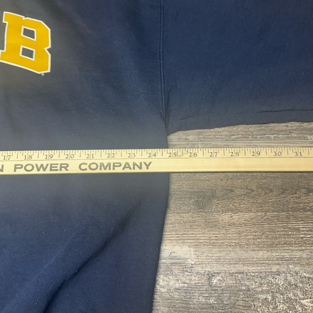 UC Santa Barbara Gauchos Crewneck - Gildan - Men’s XL - Navy Blue - GUC - Picture 6 of 7